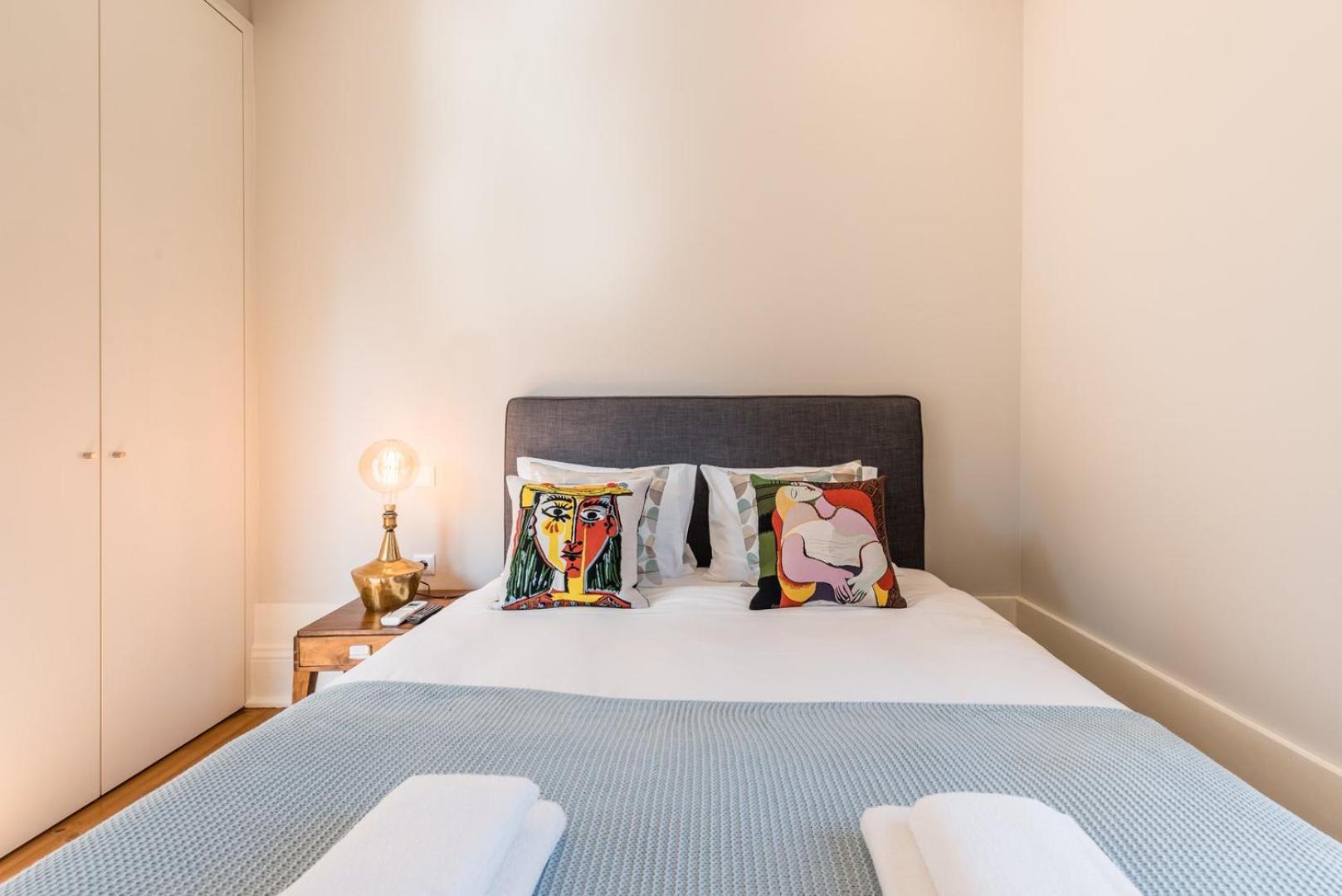 Апартаменты Guestready - Chic Retreat In The Heart Of Порту Экстерьер фото
